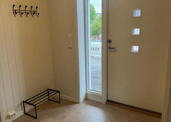 Sentrumsnaer * Kirkenes